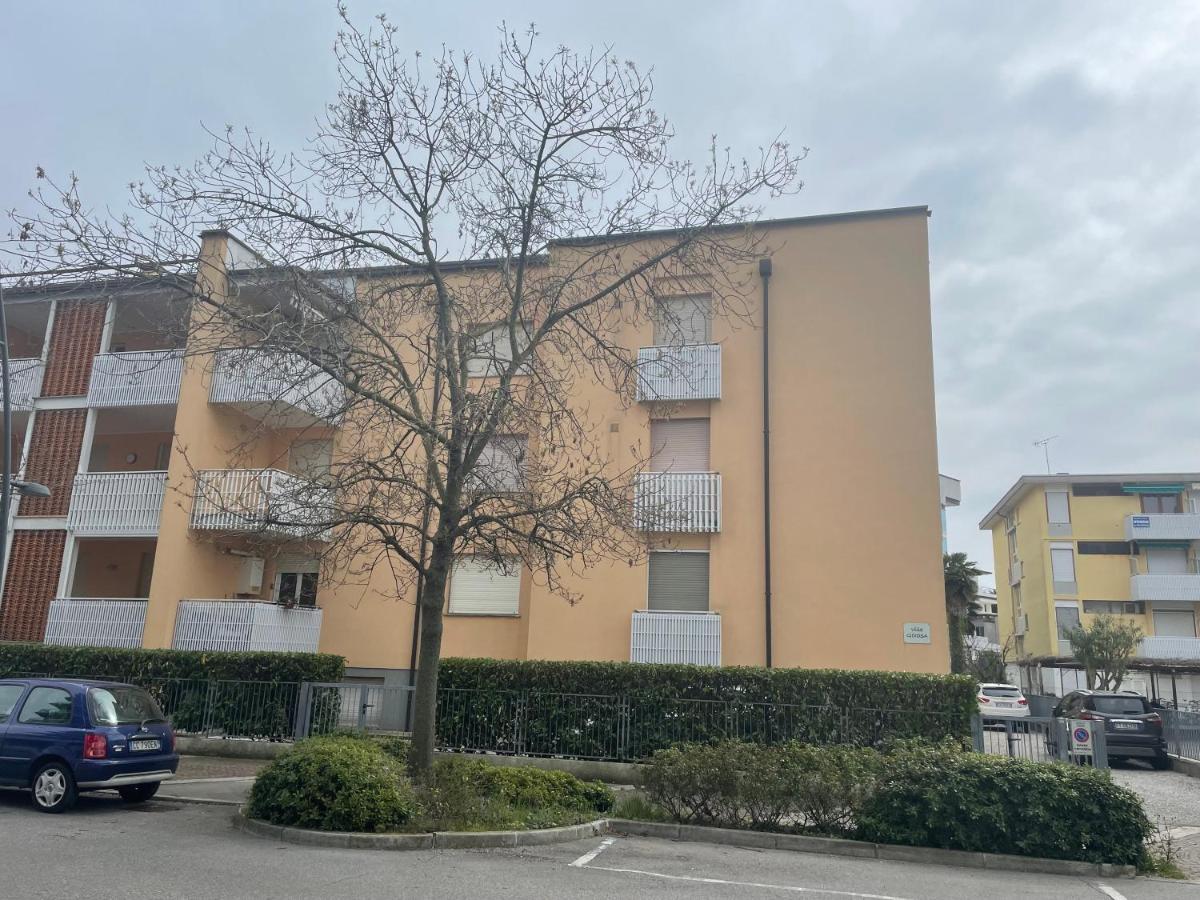 Appartamento In Villa Gioiosa Grado Luaran gambar